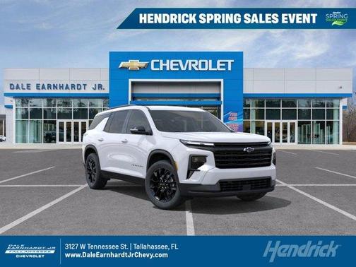 Summit White 2026 Chevrolet Traverse LT