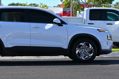 2022 Hyundai SANTA FE SE