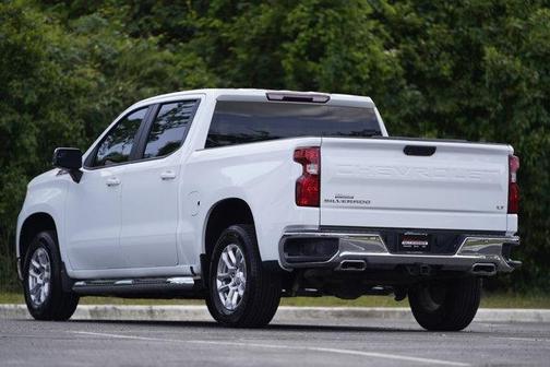 Summit White 2022 Chevrolet Silverado 1500 LT
