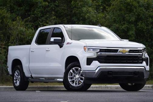 Summit White 2022 Chevrolet Silverado 1500 LT