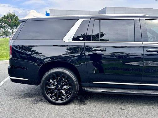 2024 Cadillac Escalade ESV Premium Luxury