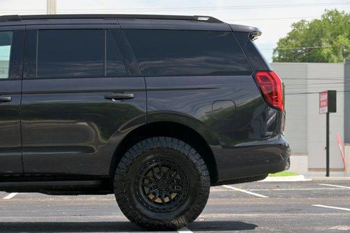Dark Matter Gray Metallic 2025 Ford Expedition Tremor