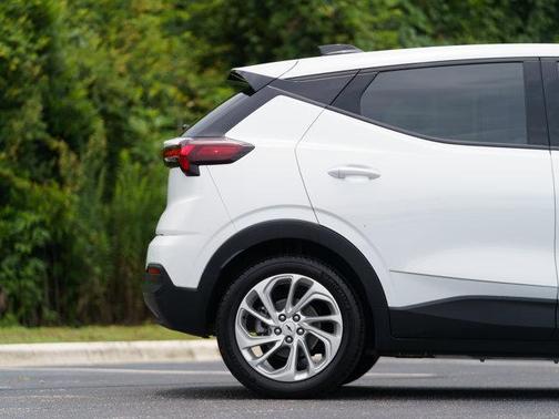 Summit White 2027 Chevrolet Bolt LT