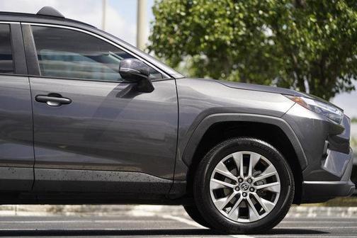 Magnetic Gray Metallic 2022 Toyota RAV4 XLE Premium