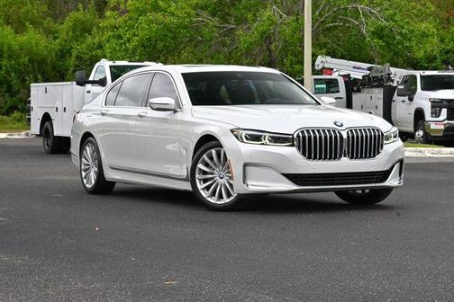 2020 BMW 740 i