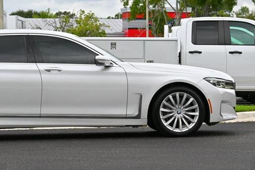 2020 BMW 740 i