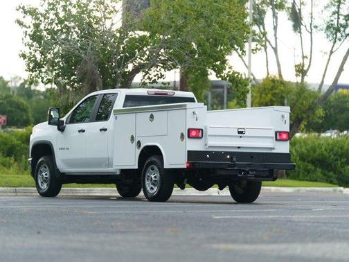 Summit White 2025 Chevrolet Silverado 2500 WT