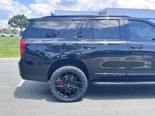 2025 GMC Yukon Elevation