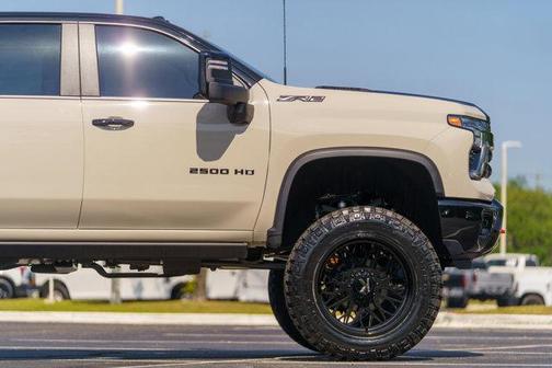 White Sand 2026 Chevrolet Silverado 2500 ZR2