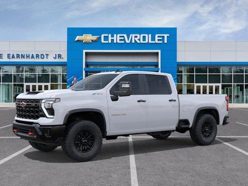 Summit White 2026 Chevrolet Silverado 2500 ZR2