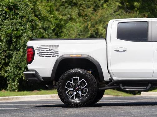 Summit White 2024 GMC Canyon AT4X