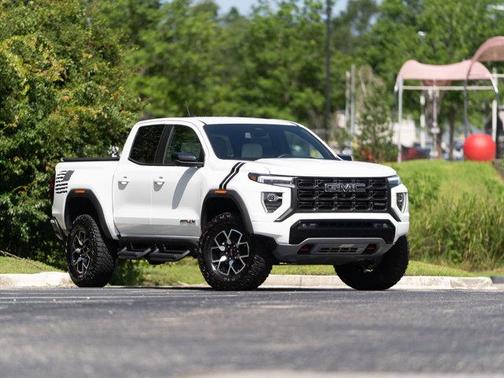 Summit White 2024 GMC Canyon AT4X