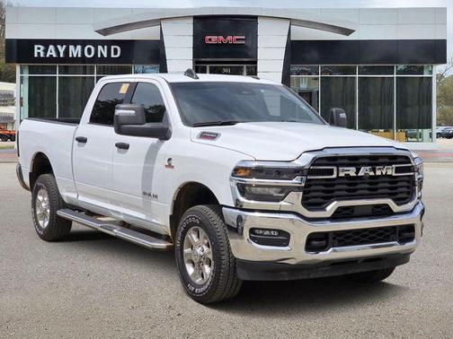 Bright White Clearcoat 2025 RAM 2500 Big Horn Crew Cab 4x4 6'4' Box