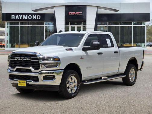 Bright White Clearcoat 2025 RAM 2500 Big Horn Crew Cab 4x4 6'4' Box