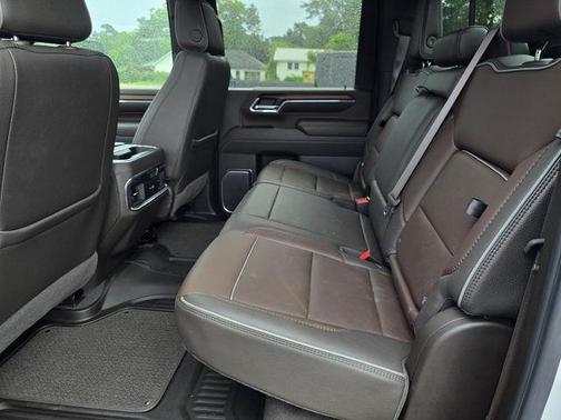 White Frost Tricoat 2024 GMC Sierra 2500 Denali