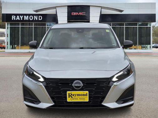 Brilliant Silver Metallic 2024 Nissan Altima 2.5 SV