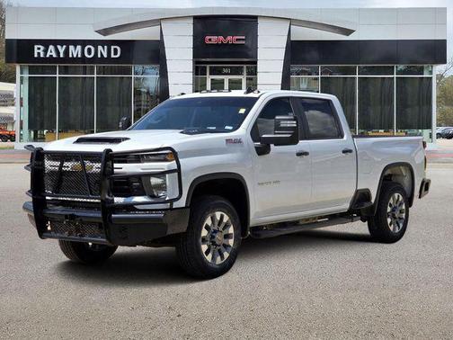 Summit White 2024 Chevrolet Silverado 2500 Custom