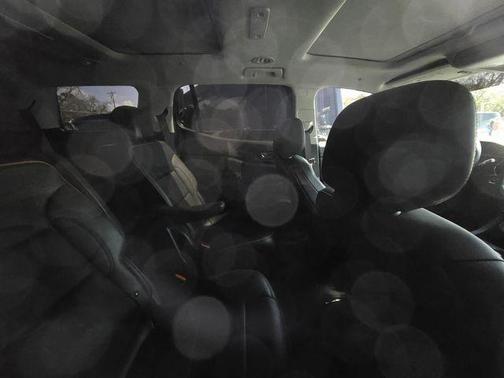 2023 GMC Acadia AWD AT4