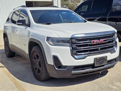 2023 GMC Acadia AWD AT4
