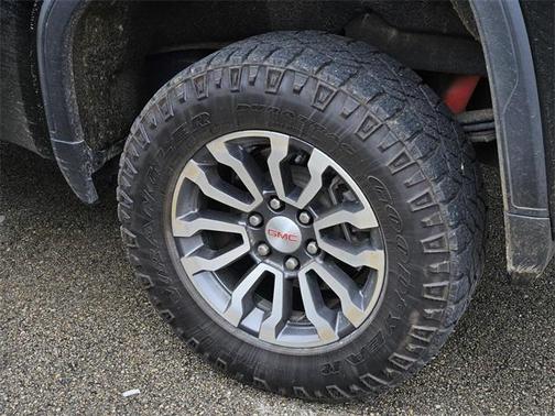 2023 GMC Sierra 1500 AT4
