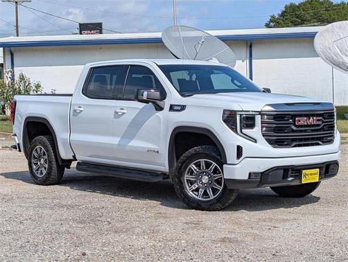 2024 GMC Sierra 1500 AT4