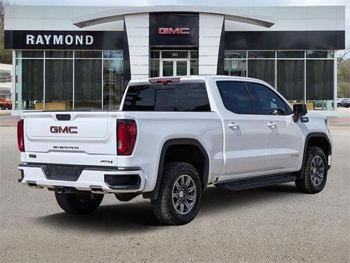 2024 GMC Sierra 1500 AT4