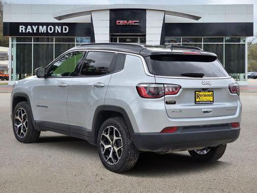 Silver Zynith Metallic Clearcoat 2025 Jeep Compass Limited