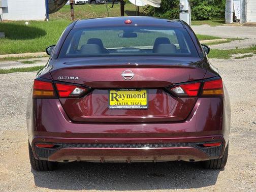 Garnet Pearl Metallic 2025 Nissan Altima 2.5 SV