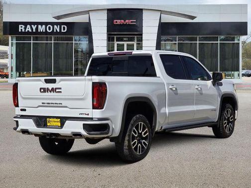 2022 GMC Sierra 1500 AT4