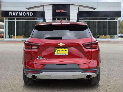Radiant Red Tintcoat 2025 Chevrolet Blazer 2LT