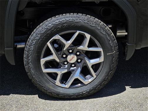 2025 GMC Sierra 1500 SLE