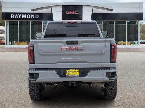 2024 GMC Sierra 2500 AT4