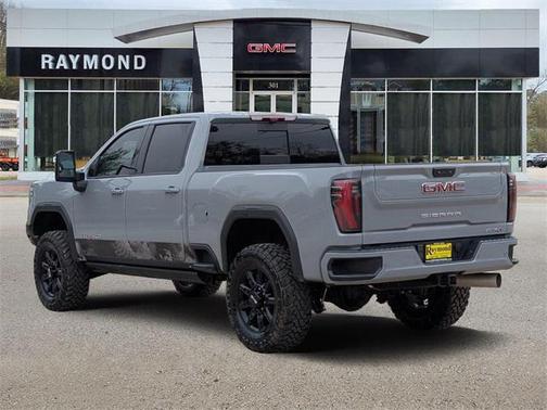 2024 GMC Sierra 2500 AT4