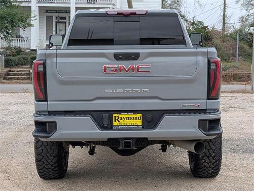 2024 GMC Sierra 2500 AT4