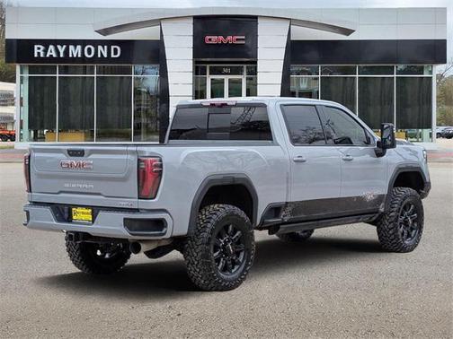 2024 GMC Sierra 2500 AT4