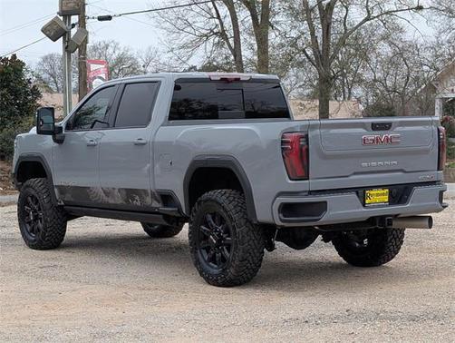 2024 GMC Sierra 2500 AT4