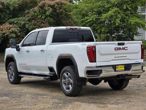 Summit White 2025 GMC Sierra 2500 SLT