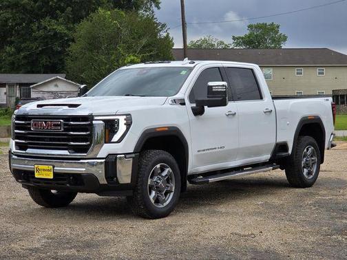 Summit White 2025 GMC Sierra 2500 SLT