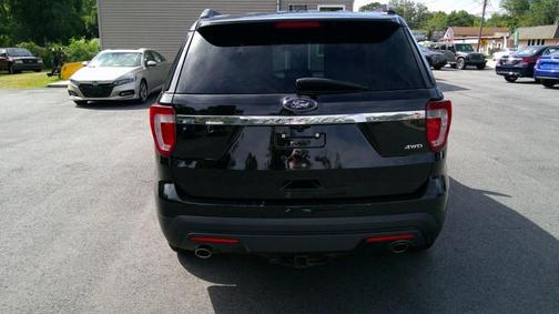 2017 Ford Explorer Base