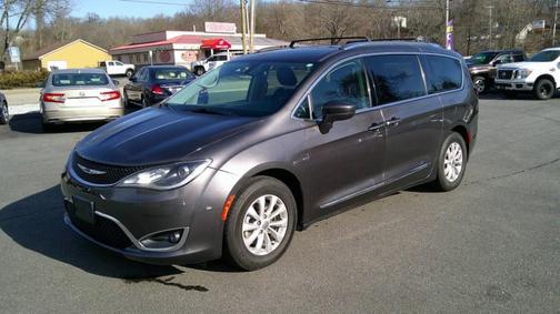 2019 Chrysler Pacifica Touring L