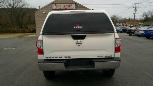 2017 Nissan Titan XD SV