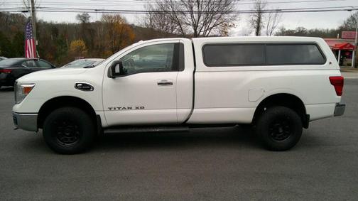 2017 Nissan Titan XD SV