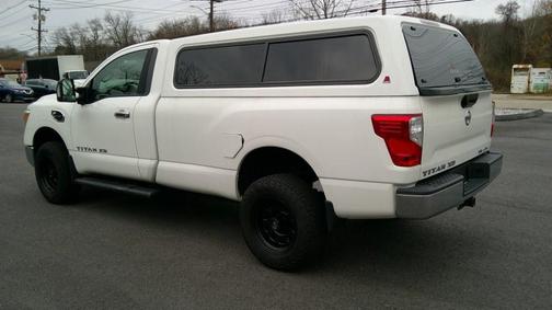 2017 Nissan Titan XD SV