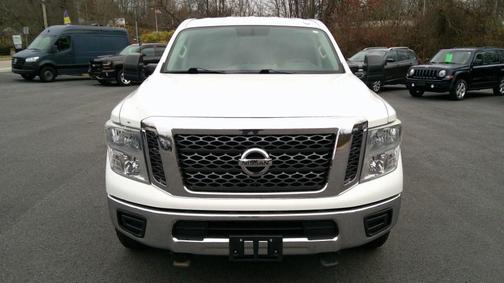 2017 Nissan Titan XD SV