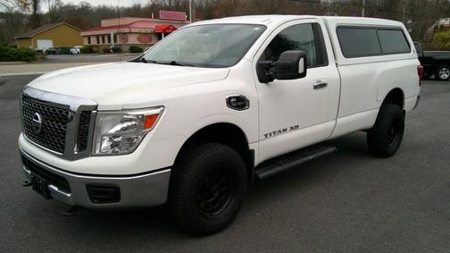 2017 Nissan Titan XD SV