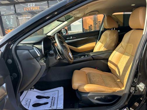 2017 Nissan Maxima 3.5 SR