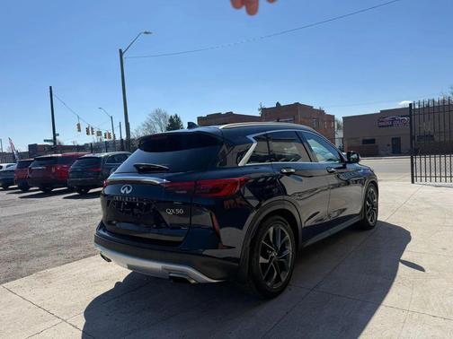 2019 INFINITI QX50 ESSENTIAL