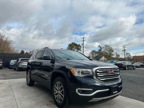 2017 GMC Acadia SLE-2