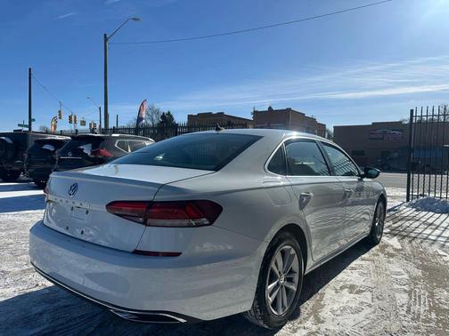 2020 Volkswagen Passat 2.0T SE
