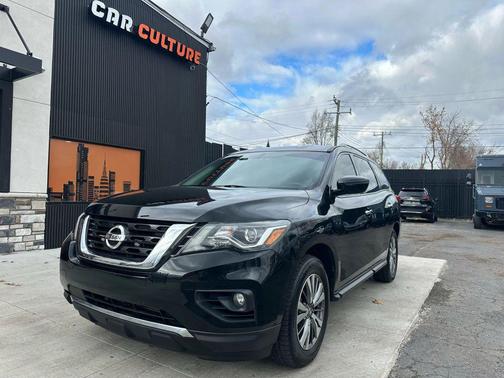 2019 Nissan Pathfinder SV